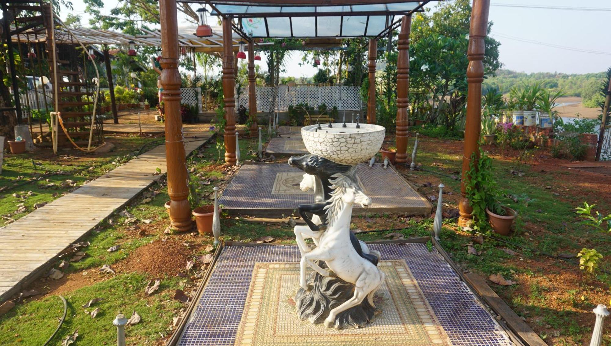 Sona Villa, The Lake Chalet Kudāl Exterior foto