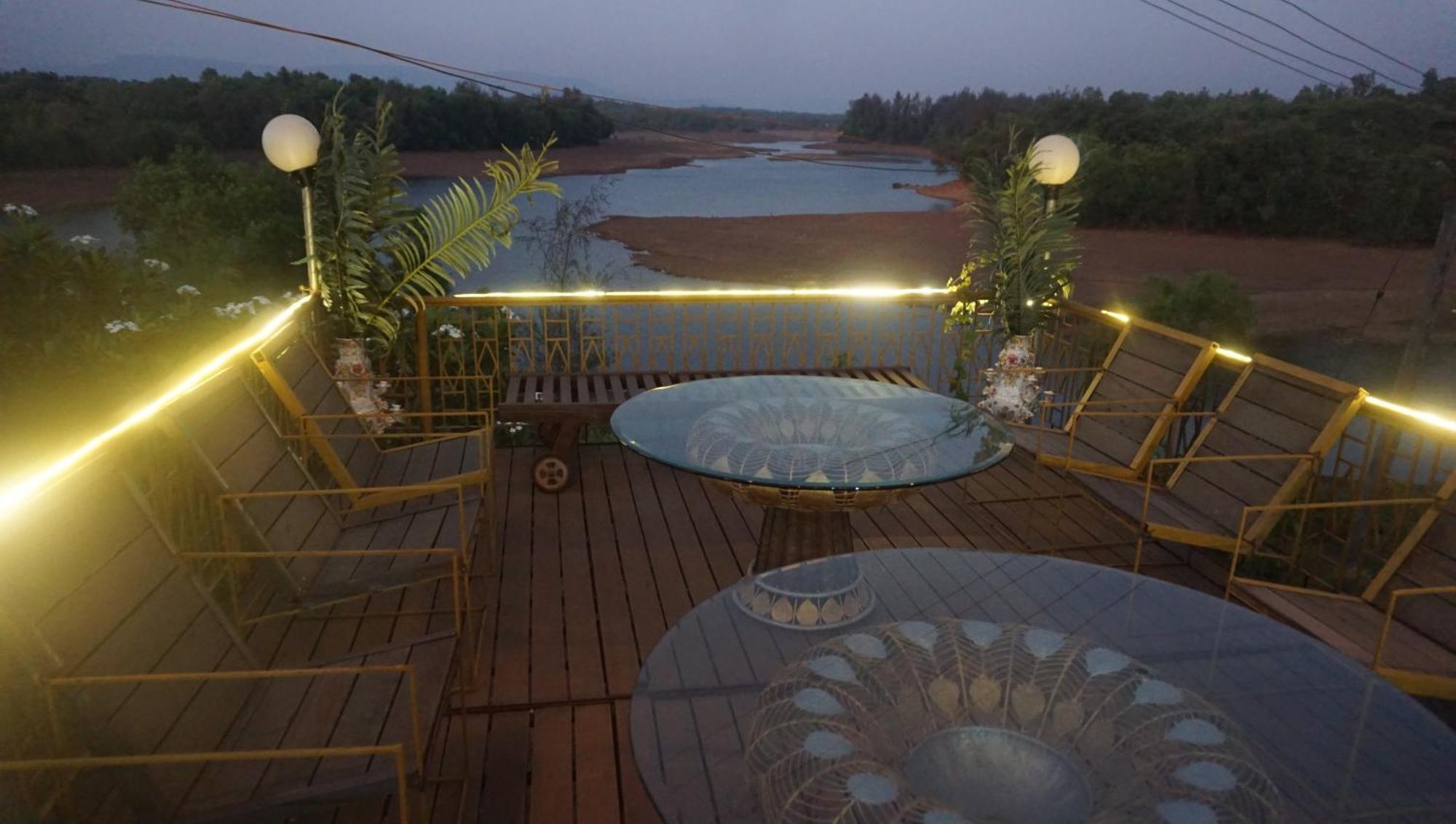 Sona Villa, The Lake Chalet Kudāl Exterior foto