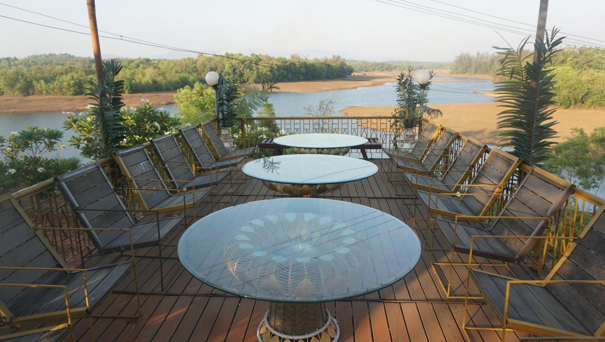 Sona Villa, The Lake Chalet Kudāl Exterior foto