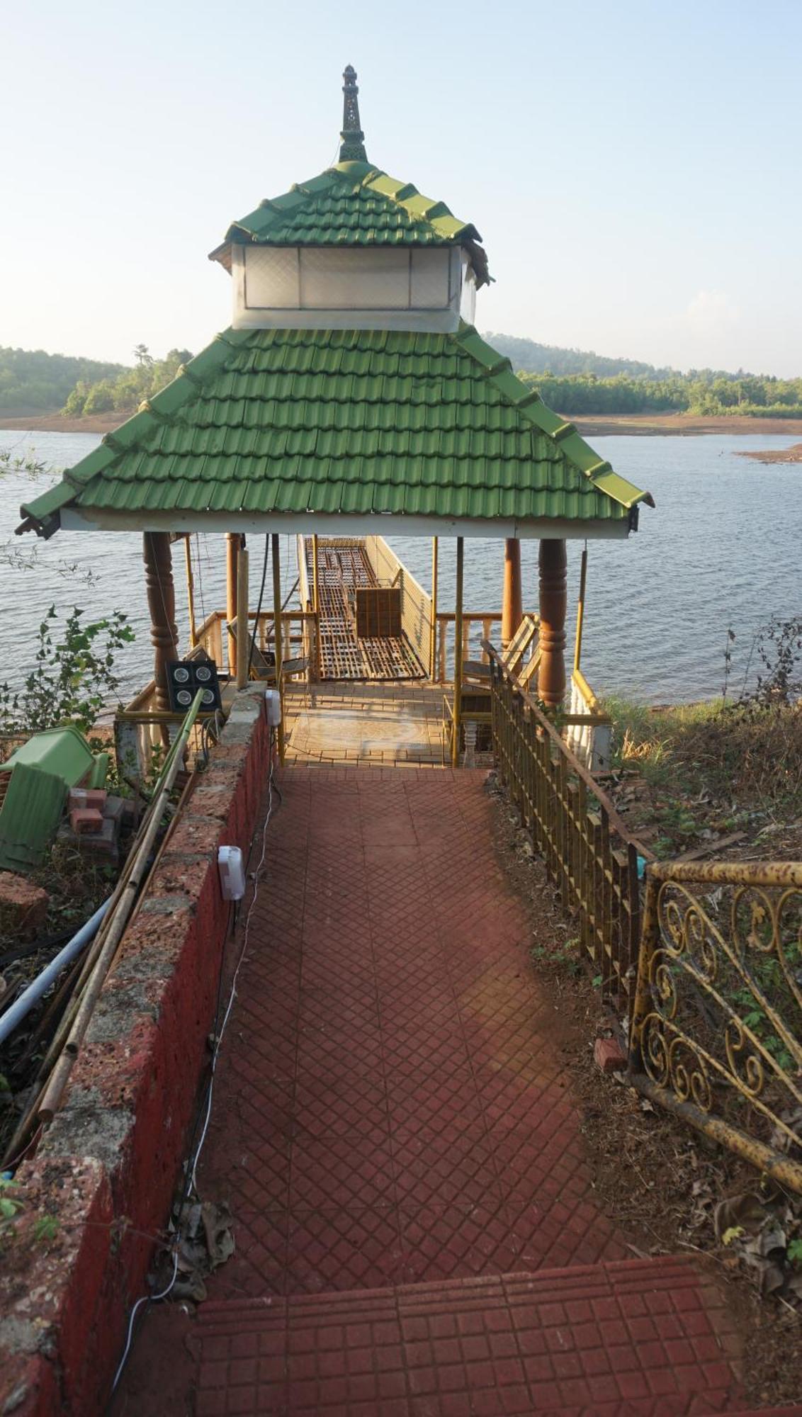 Sona Villa, The Lake Chalet Kudāl Exterior foto