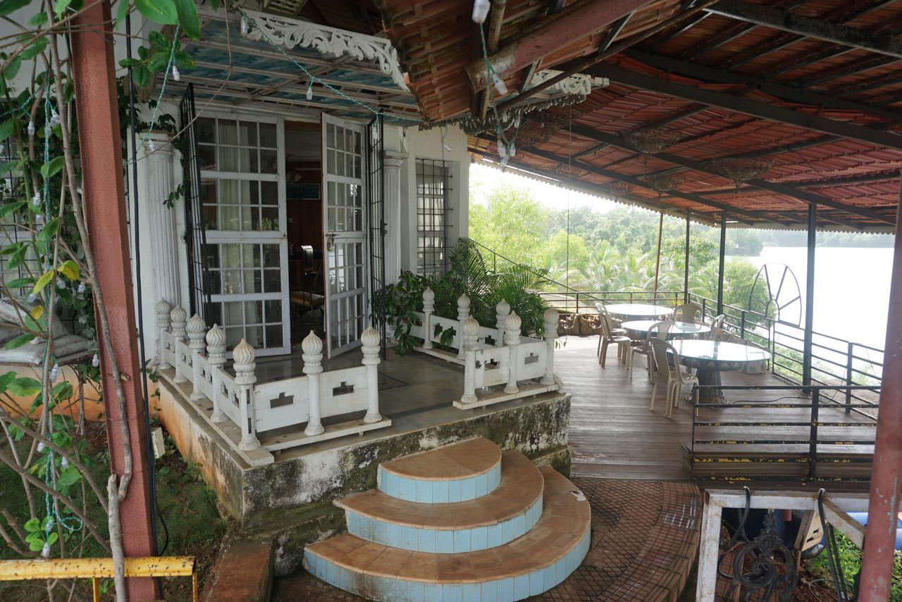 Sona Villa, The Lake Chalet Kudāl Exterior foto